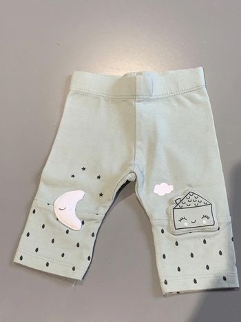 legging enfant bébé fille Kiabi vert, blanc, noir Visuel gouttes de pluie et nuage