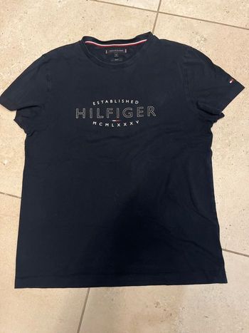 TEE shirt homme Tomy Hilfiger taille M