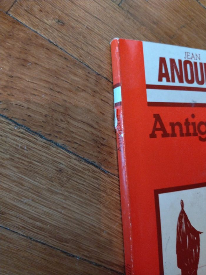 Livre Antigone - photo numéro 2