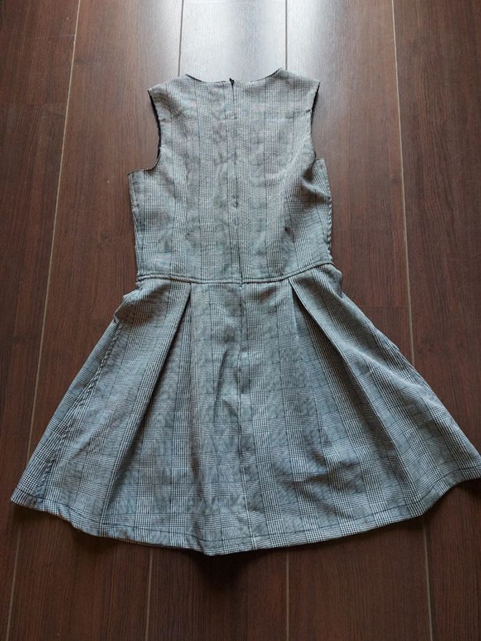 Robe à carreaux sans manches - photo numéro 3