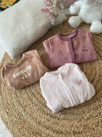 Lot 3 pyjamas