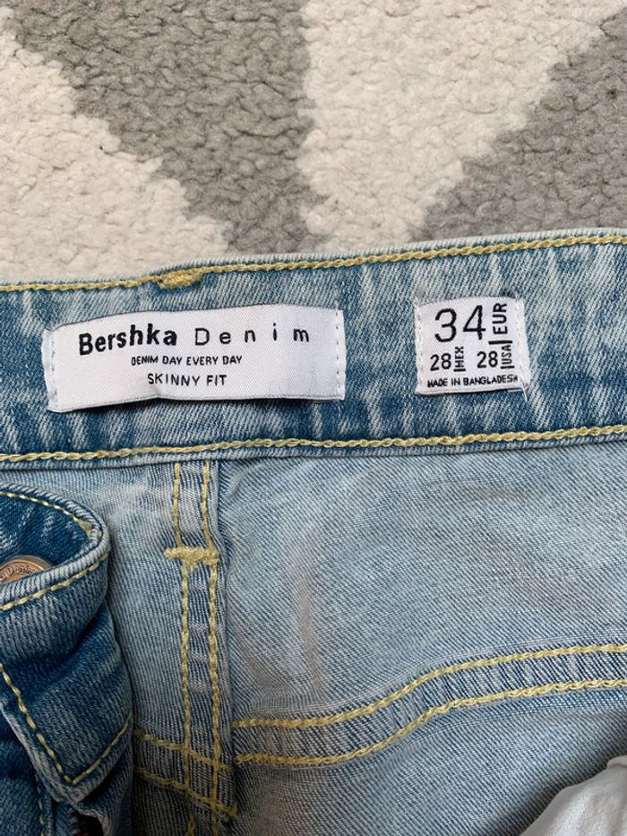 Short en jeans skinny Bershka Taille S - photo numéro 3
