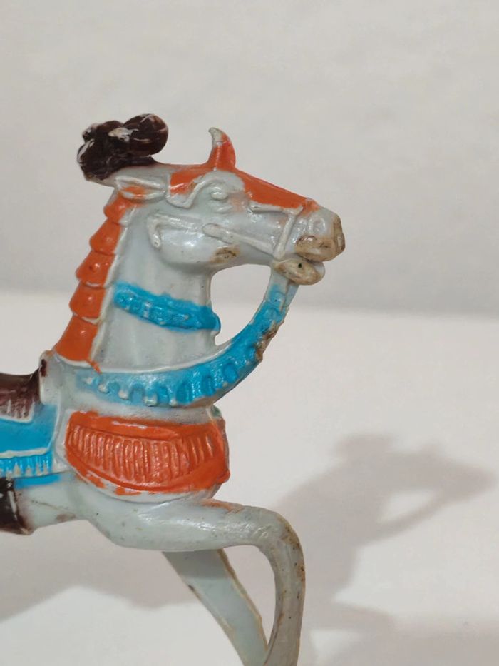 Starlux ? Figurine cheval moyen age - photo numéro 2