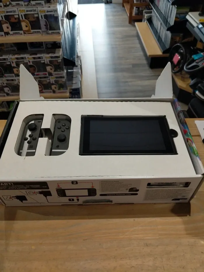 Nintendo Switch V1 Édition Super Smash Bros - photo numéro 8