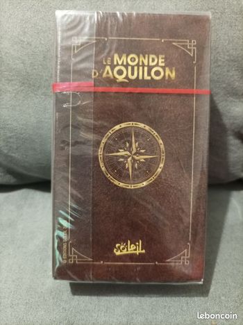 JEU DE TAROT "LE MONDE D'AQUILON" +3 FIGURINES Mages, Elfes etc...