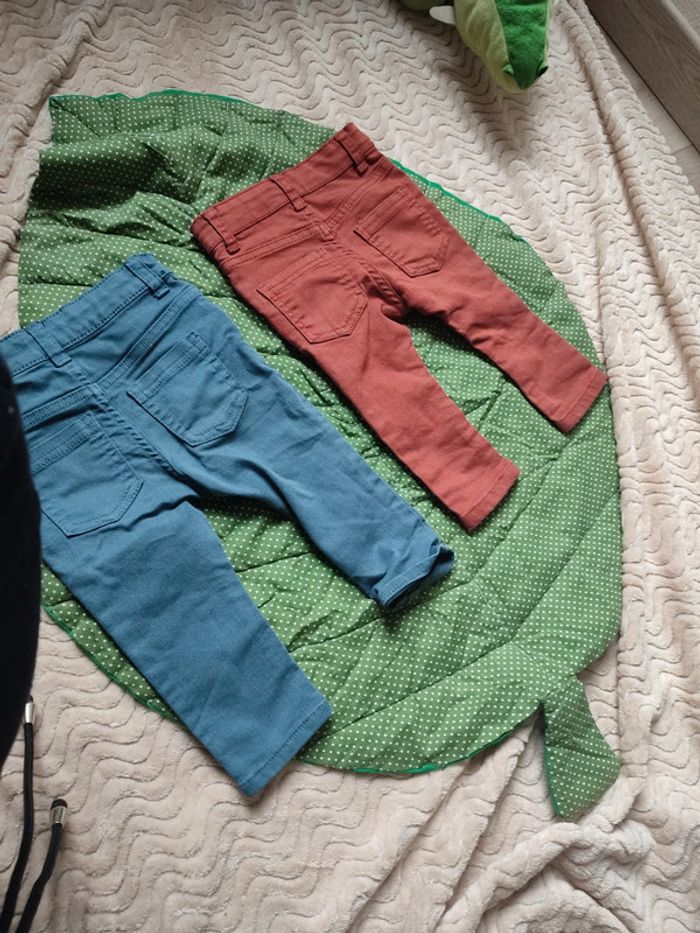 2 pantalons Gémo 9 mois - photo numéro 4