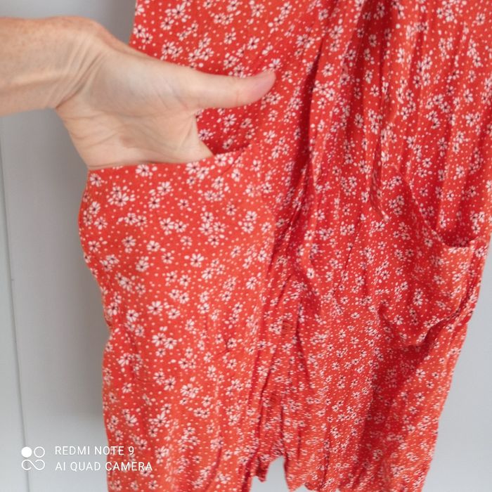 Robe rouge à fleurs t38 - photo numéro 5