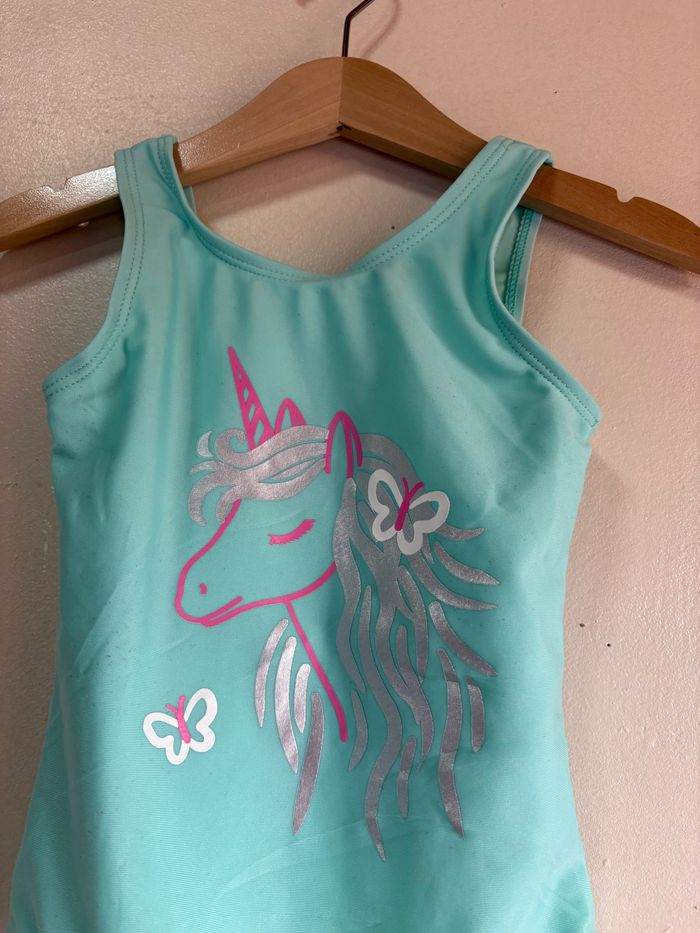 Maillot fille taille 98 - photo numéro 2