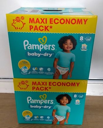 Lot couches Pampers baby dry taille 8 