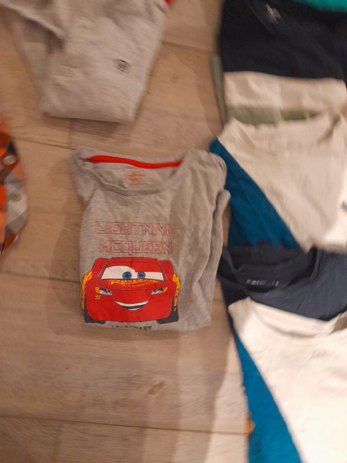 Lot vêtements garçons 8 ans - photo numéro 8