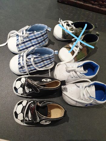 3 paires de chaussures souples 17 - 18