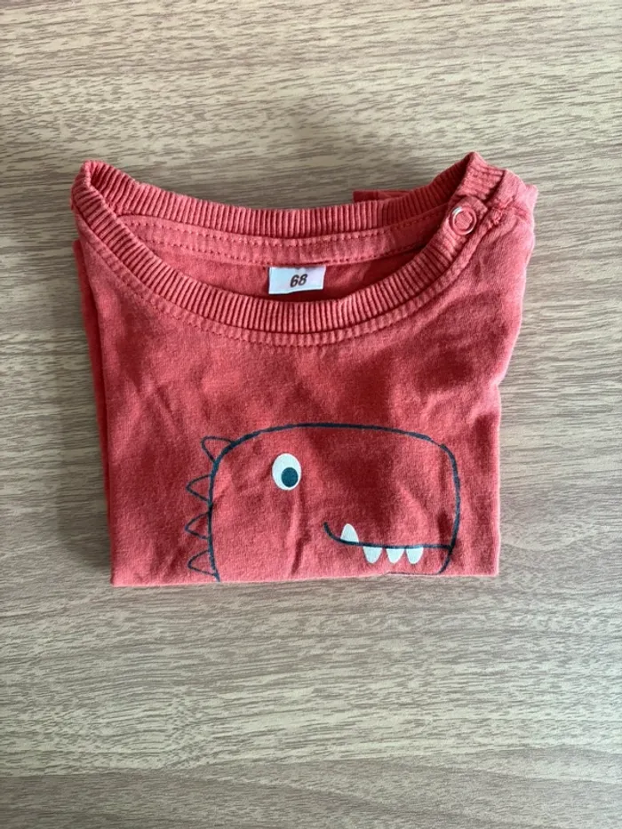 • T-shirt. - photo numéro 3