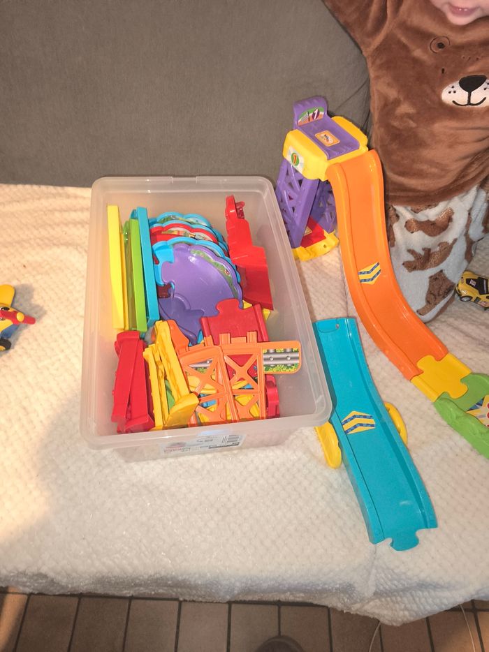 Lot garage+circuit+tremplin+camion+circuit zoo tututebolides Vtech - photo numéro 7