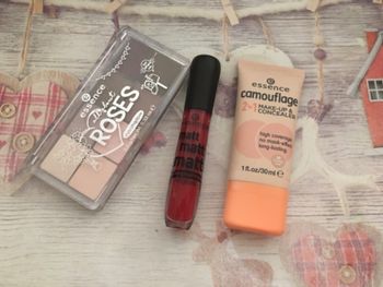 Lot Essence neuf & indissociable