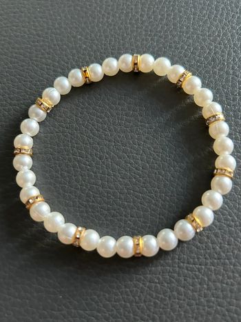 Bracelet beige et doré en perles taille unique jamais porté