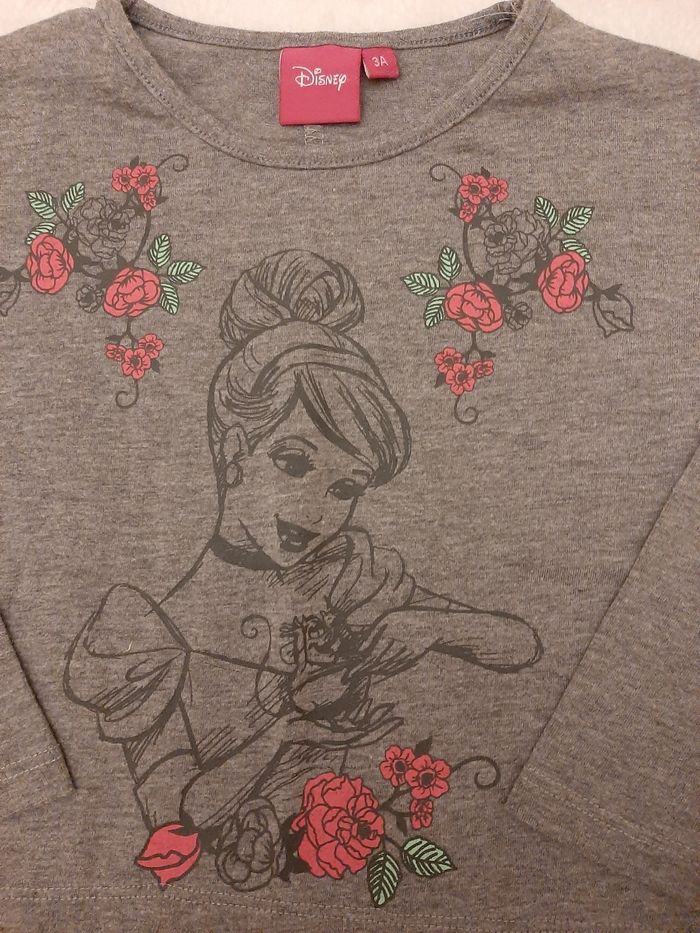 Tee-shirt Disney 3 ans - photo numéro 2