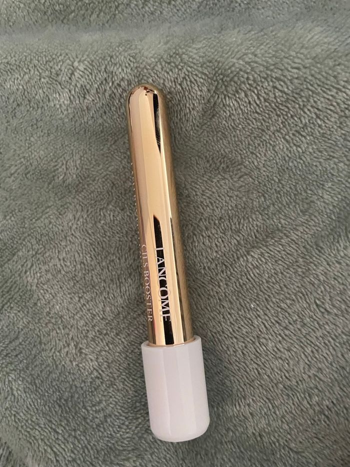 Sérum pour les cils Lancôme Cils Booster Lash Revitalizing Serum. - photo numéro 2