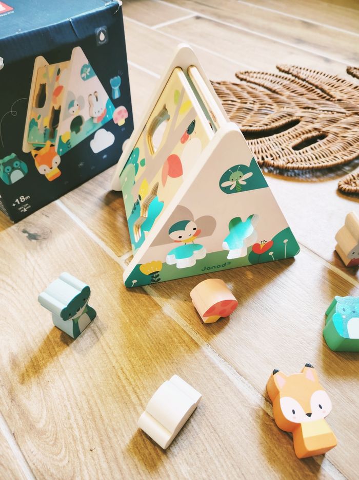 🦊 Pyramide boîte à formes/animaux à encastrer en bois marque Janod - photo numéro 2