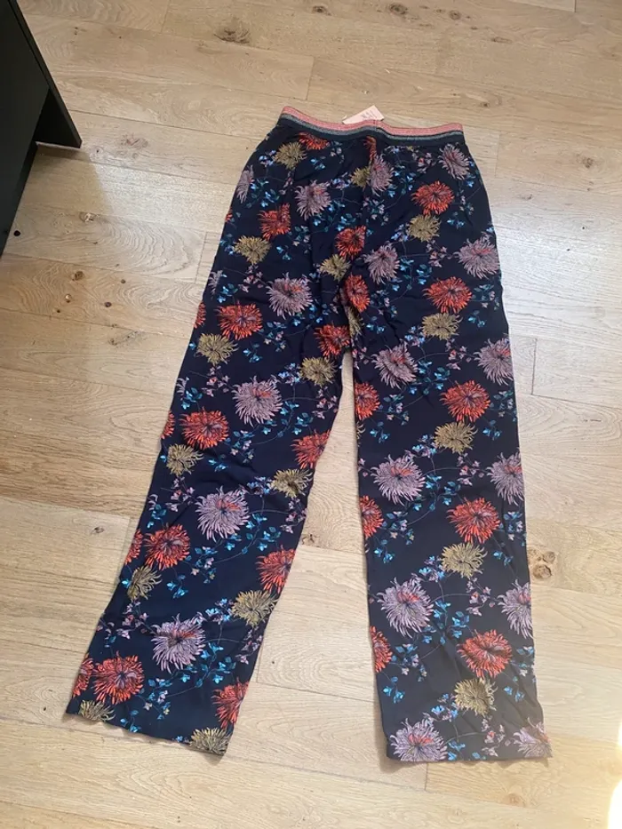 Pantalon fluide fleurie little miss captain tortue en S - photo numéro 6