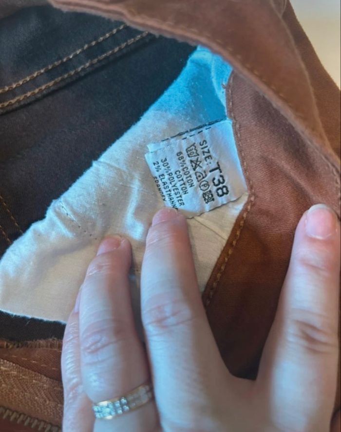 Jean pour femme très bon état taille 38 couleur camel / marron - photo numéro 10