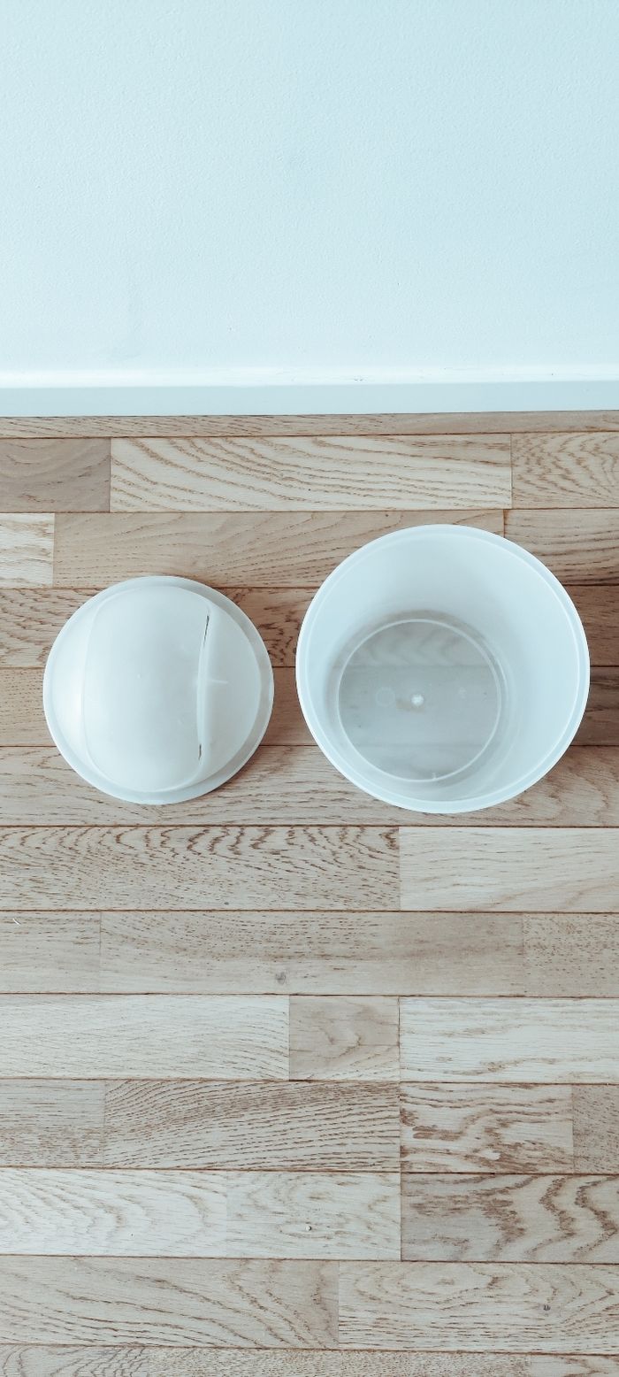 Poubelle ronde à couvercle basculant - photo numéro 3