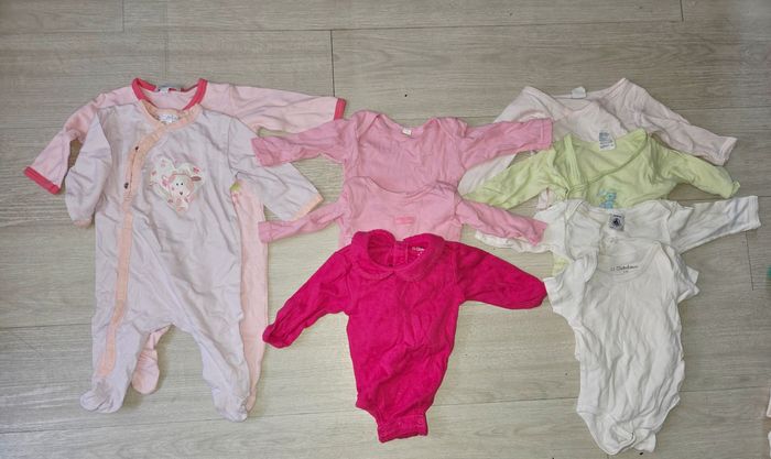 Lot de vêtements