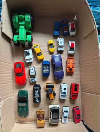 Lot de petites voiture 