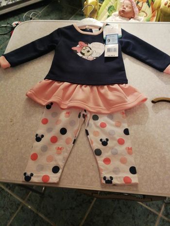 Jolie ensemble Disney neuf