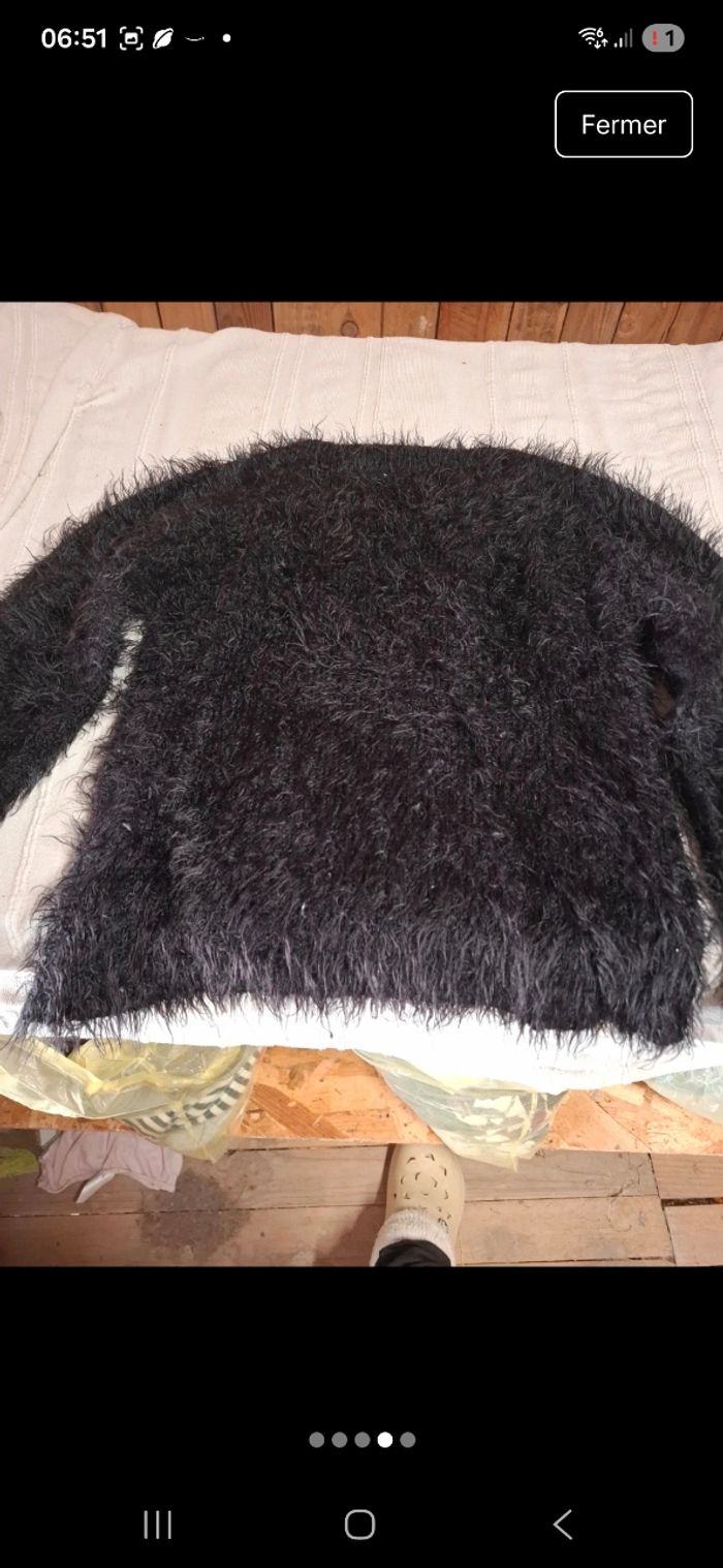 Pull noir - photo numéro 4