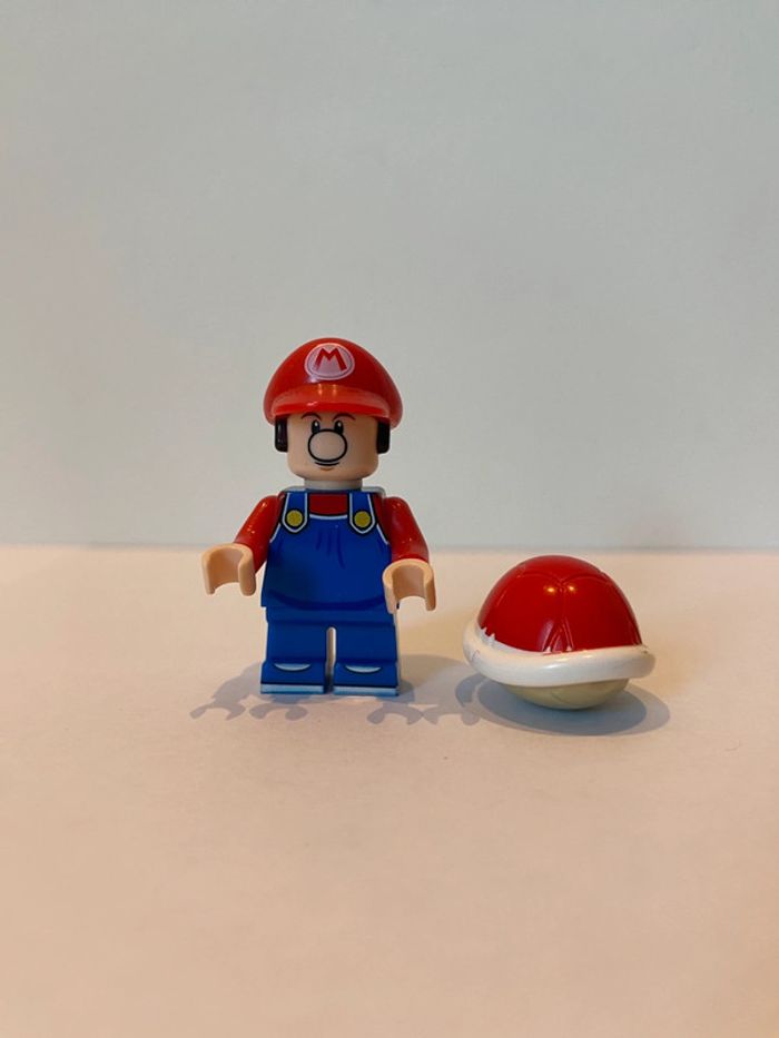 Figurine type lego Mario. Super Mario