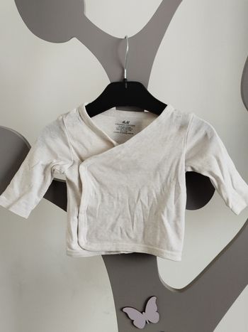 Tee-shirt manches longues gris clair H &M taille 1 mois