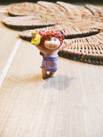 🪆Figurine Cabbage petite fille rousse serviette de bain parme année 1984 marque Cabbage Patch kids