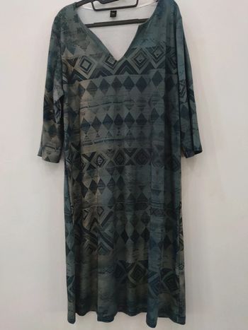 Robe neuve XXL (44)