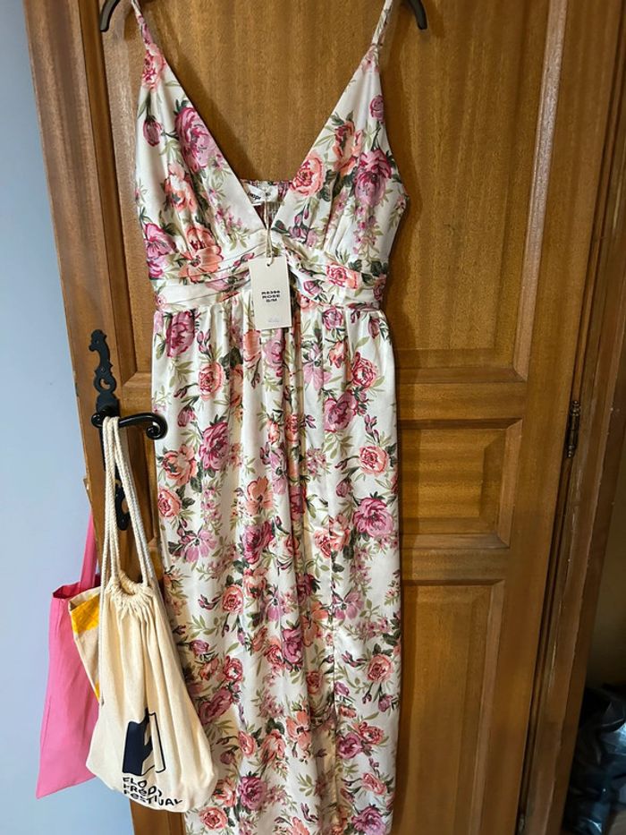Robe longue rose - photo numéro 3
