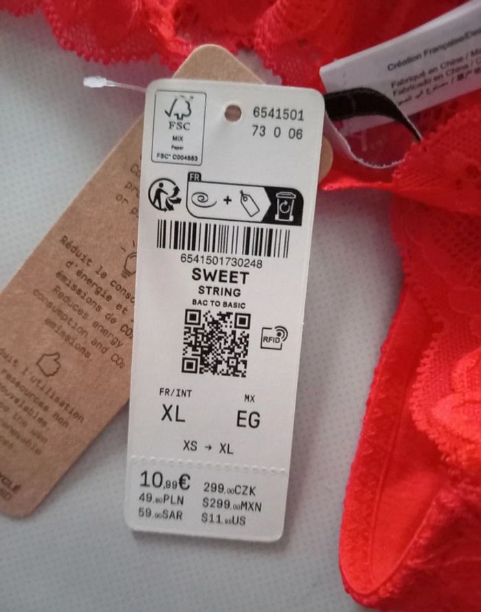 String rouge neuf taille 42 - photo numéro 3