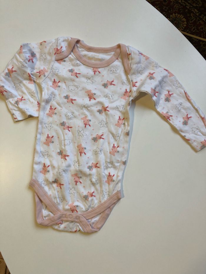 Lot boddys 12 mois