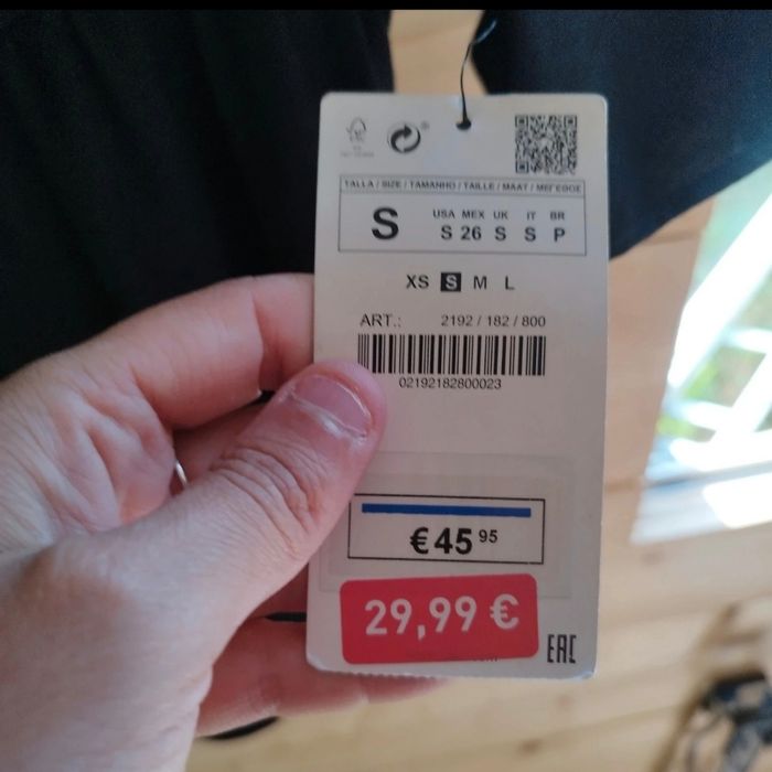 Magnifique combinaison short Zara neuve avec étiquette idéal fête de fin d'année - photo numéro 2