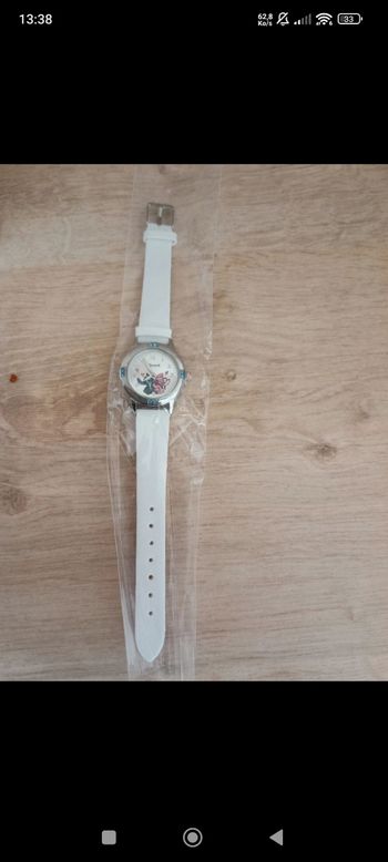 Montre stitch neuve