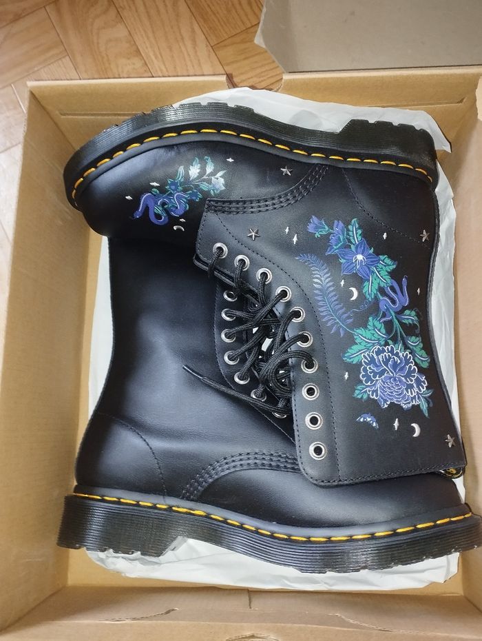 DR Martens taille 40 neuves floral - photo numéro 5
