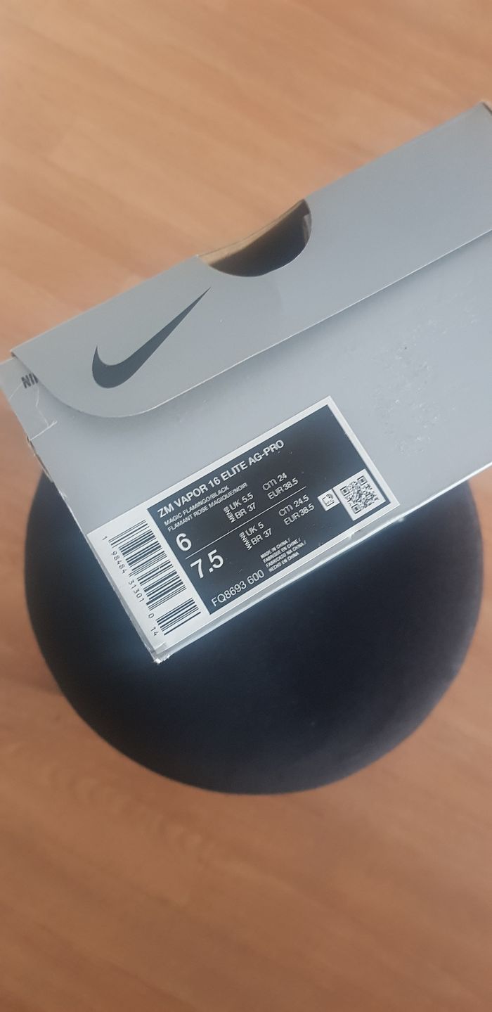 Crampon nike - photo numéro 2