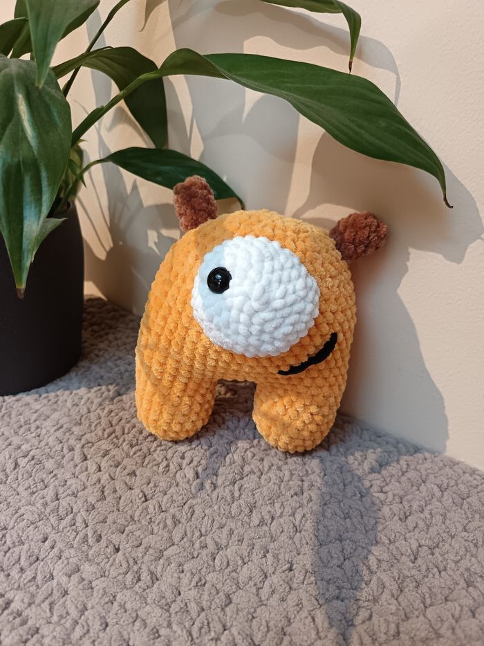 Petit monstre atypique au crochet