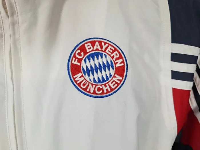 Veste vintage Adidas Bayern Munich – Années 2000 – Taille L (563) - photo numéro 3