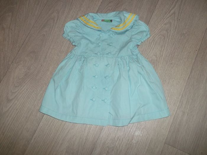 Robe DPAM bleu turquoise et jaune 3 mois TBE