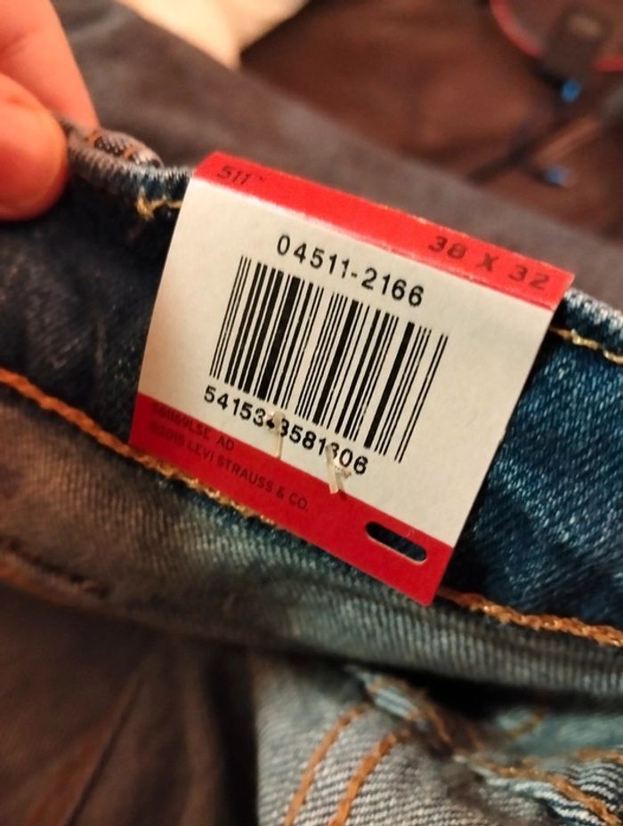 Neuf et etiqueté jean slim bleu 511 Levi's W38 L32 - photo numéro 9