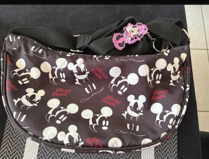 Sac Disney Mickey+portefeuille neuf - photo numéro 4