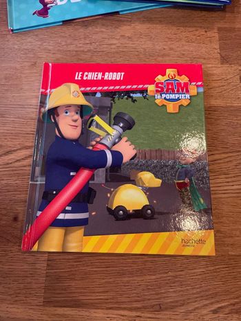 Livre Sam le pompier Le chien robot