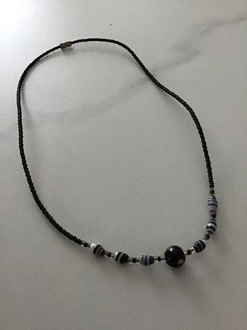 Joli collier petites perles vintage