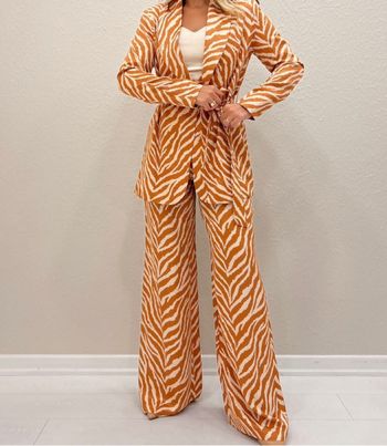 Ensemble En satin Taille 36 neuf avec étiquette