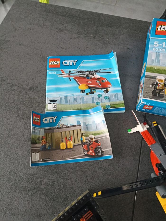 Lego 60108: L'unité de secours des pompiers - photo numéro 7