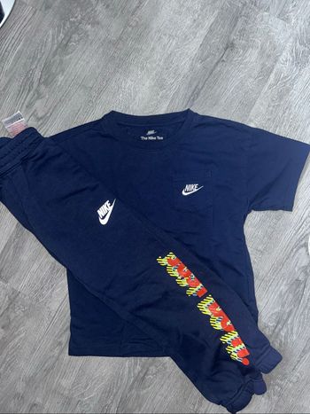 T-shirt Nike